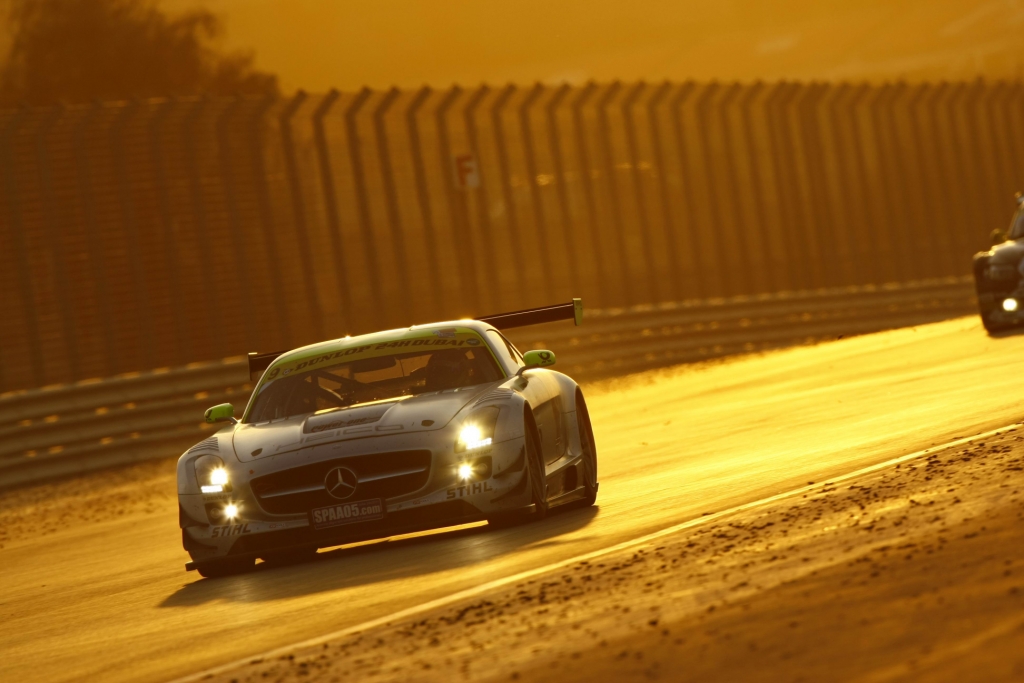 Mercedes-Benz SLS AMG GT3 beendet letzten Testlauf mit Platz 3