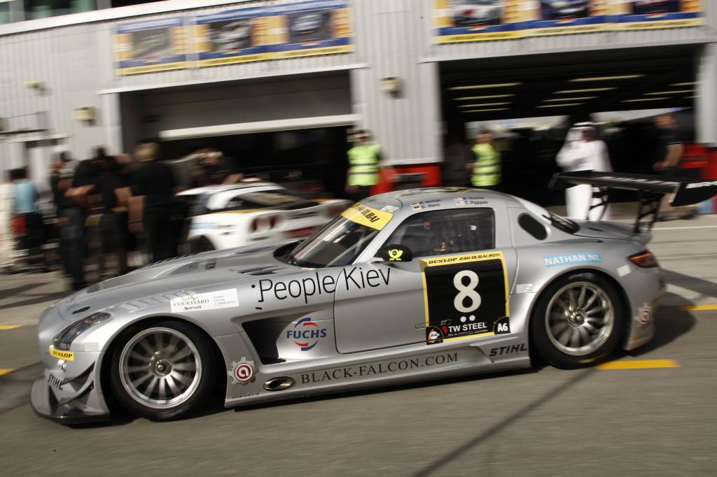 Mercedes-Benz SLS AMG GT3 beim 24-Stunden-Rennen von Dubai.