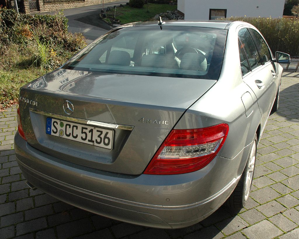 Mercedes C-Klasse: Blick auf die Heckpartie. 