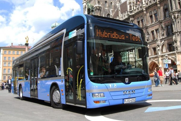 Nahverkehr - 50 subventionierte Hybridbusse