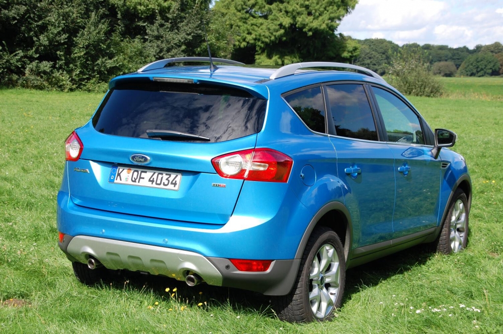 Noch läuft der Ford Kuga im deutschen Saarlouis vom Band. Sein für 2012 erwarteter Nachfolger dagegen könnte in den USA produziert werden.  | Abb. Modell 2010