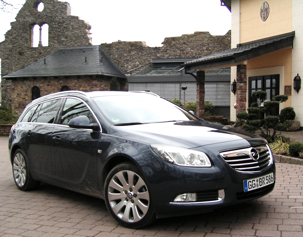 Opel-Kombi Insignia Sports Tourer, 2009