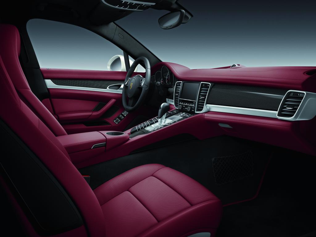 Porsche Panamera 4S Exclusive Middle East Edition.