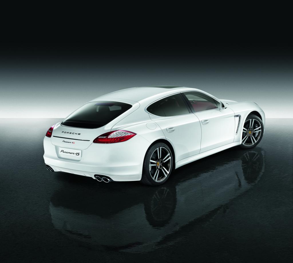 Porsche Panamera 4S Exclusive Middle East Edition.