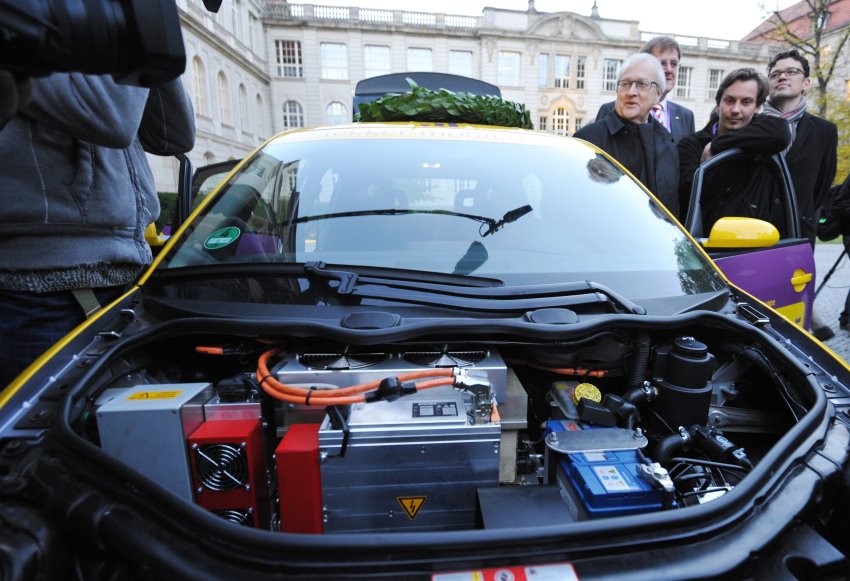 Rekord: Elektroauto fährt 605 Kilometer ohne zu ?tanken? 