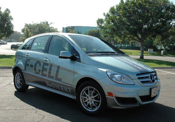Schon gefahren: Mercedes-B-Klasse F-Cell mit eigenem Kraftwerk an Bord