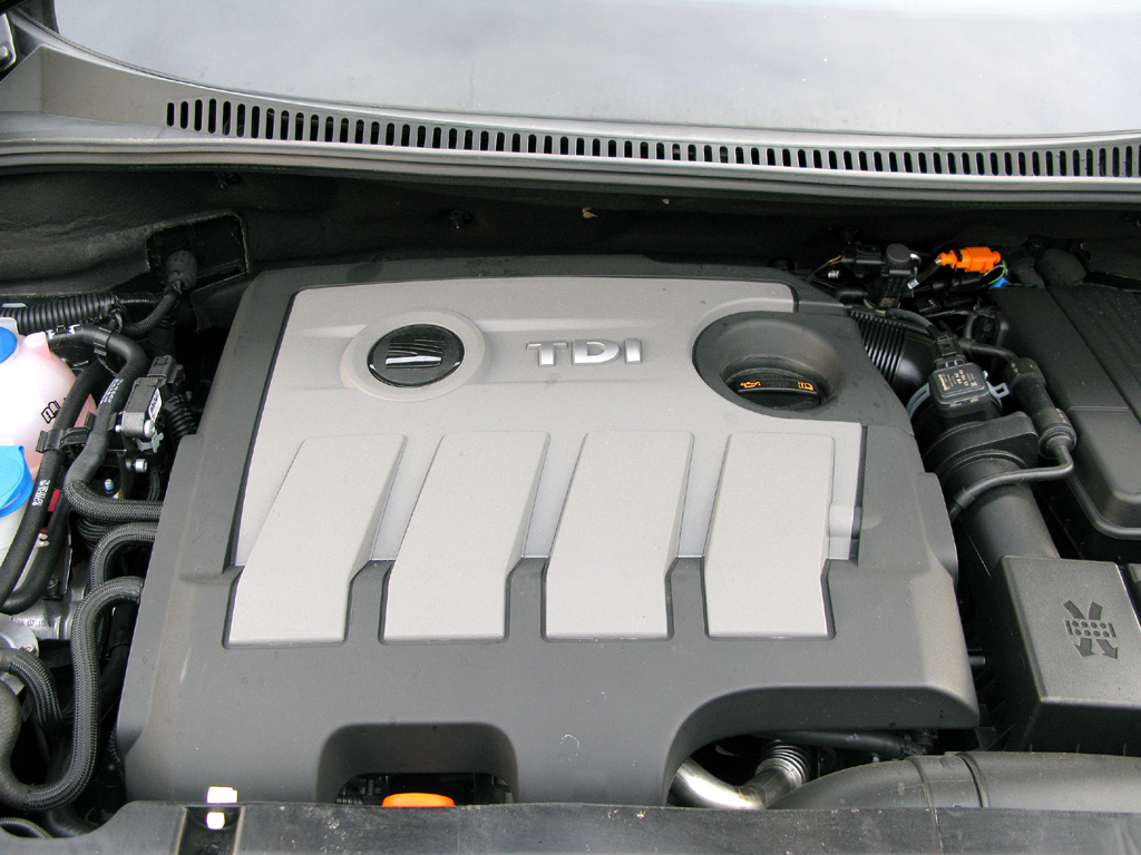 Seat Altea XL: Blick unter die Motorhaube des 1,6-Liter-Selbstzünders. 