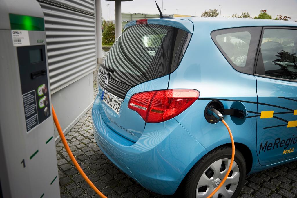 TÜV Thüringen setzt auf E-Mobilität