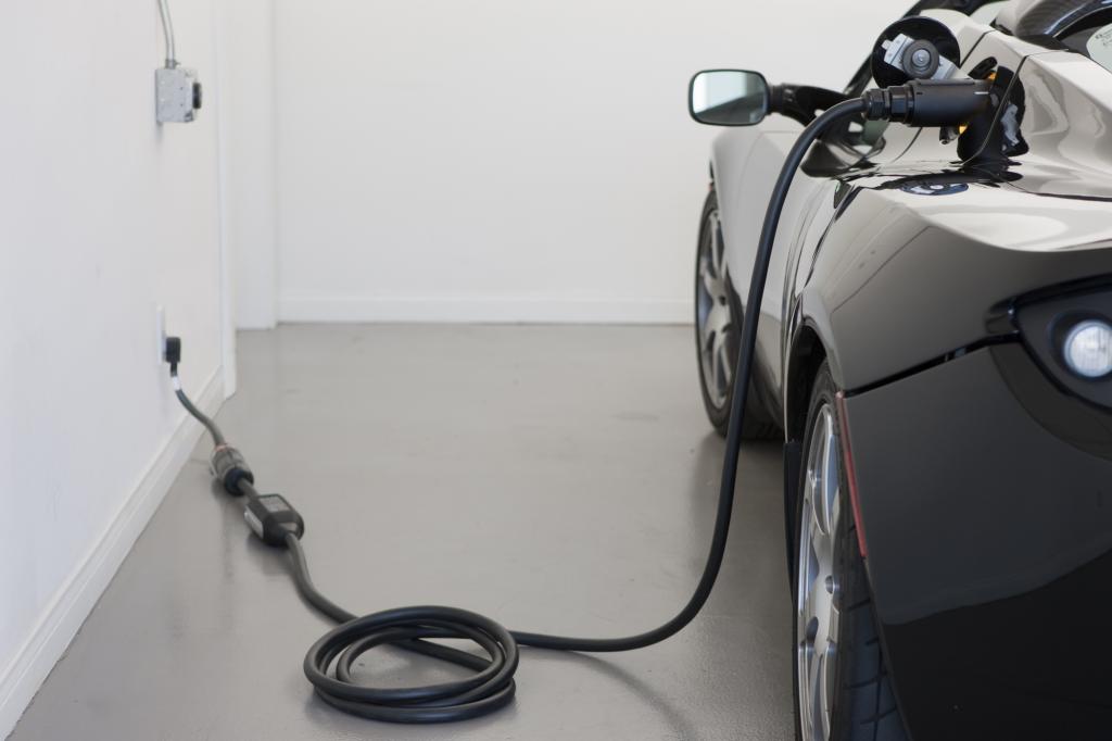 Tesla - Zurück zum Start