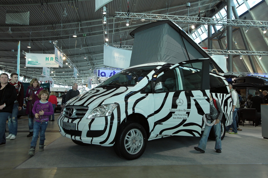 Touristikmesse CMT 2011: Volle Fahrt ins Camping-Glück 