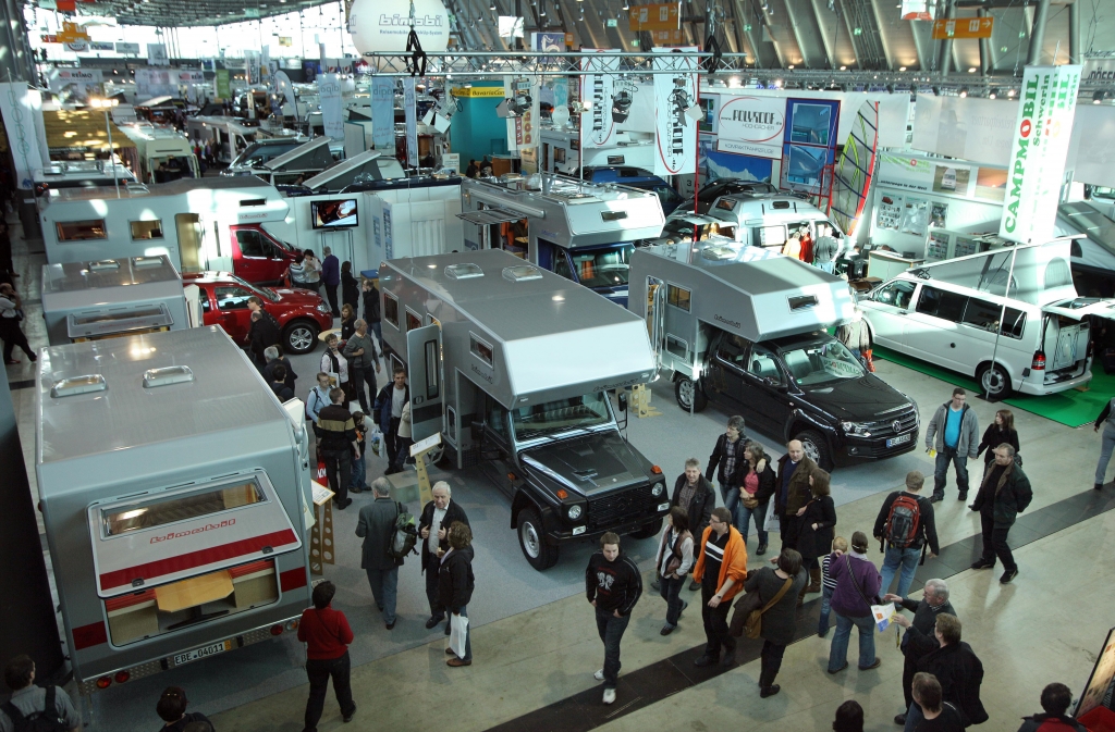 Touristikmesse CMT 2011: Volle Fahrt ins Camping-Glück 