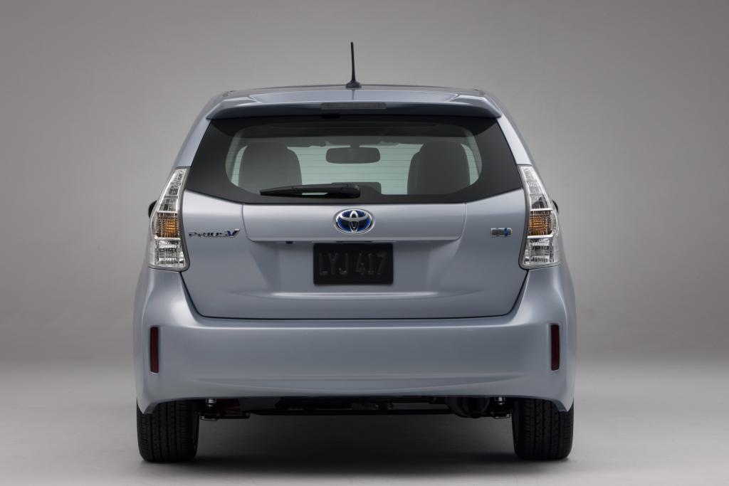 Toyota Prius v