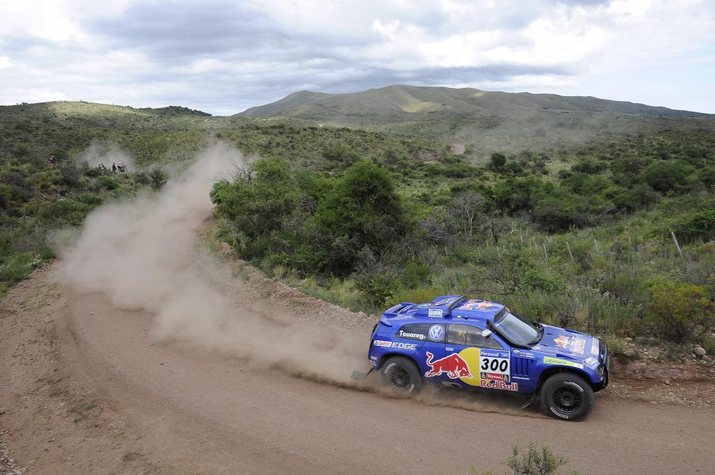 Volkswagen Race Touareg 3 von Carlos Sainz und Lucas Cruz.
