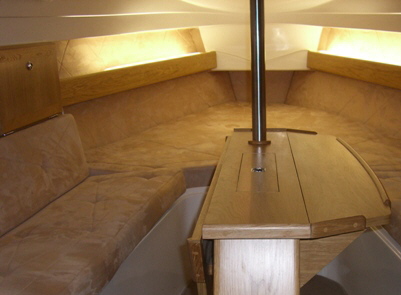 boot 2011: Motorsegler „Imexus 28“ zum Segeln und Wasserski jetzt noch schneller