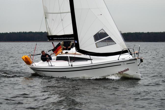 boot 2011: Scandinavia 27 als Kielschwertversion