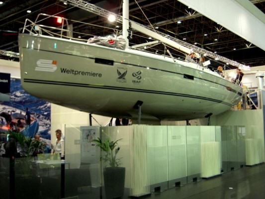 boot 2011: Weltpremiere Bavaria Cruiser 40 S in Düsseldorf