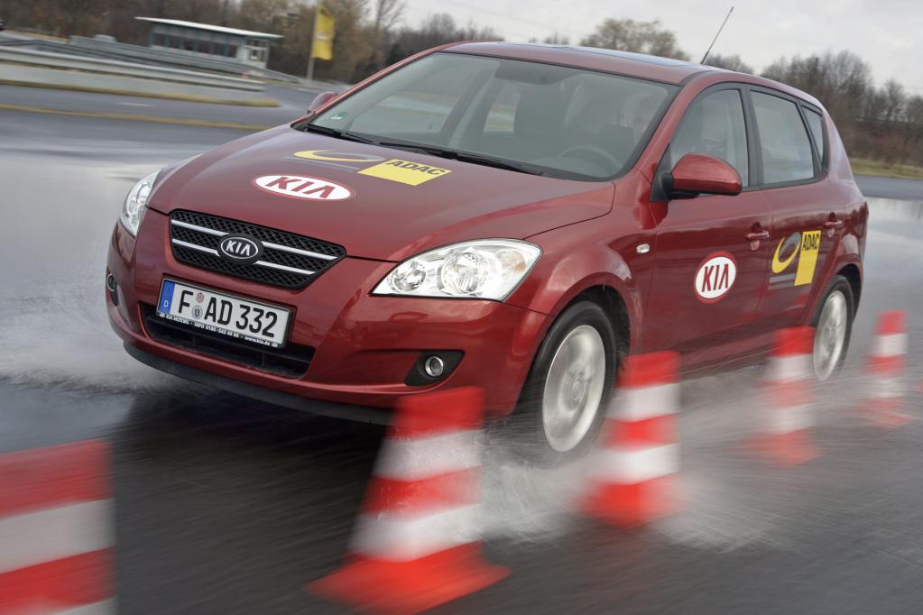 ADAC-Sicherheitstraining: Starker Anstieg bei jungen Fahrern