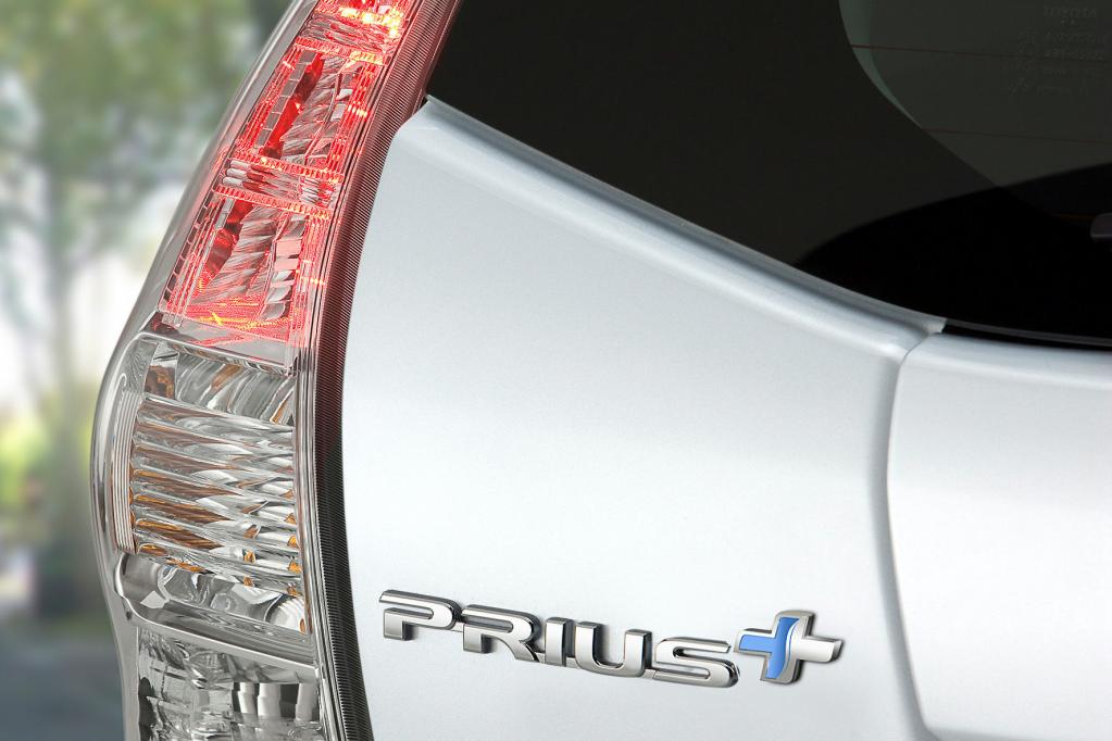 Außerdem zeigen die Japaner den Prius+, den großen Bruder des Hybrid-Pioniers Prius. 