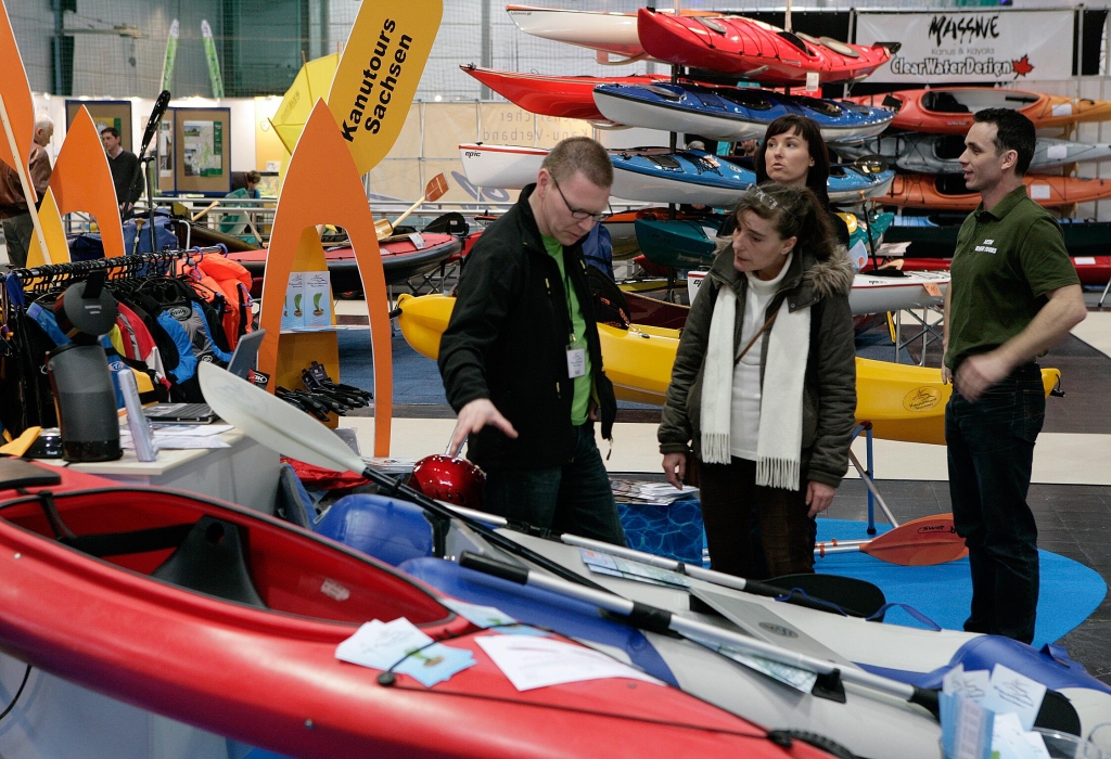 Beach & Boat 2011: Wassersportmesse Leipzig – Von Motorboot bis Stehpaddel