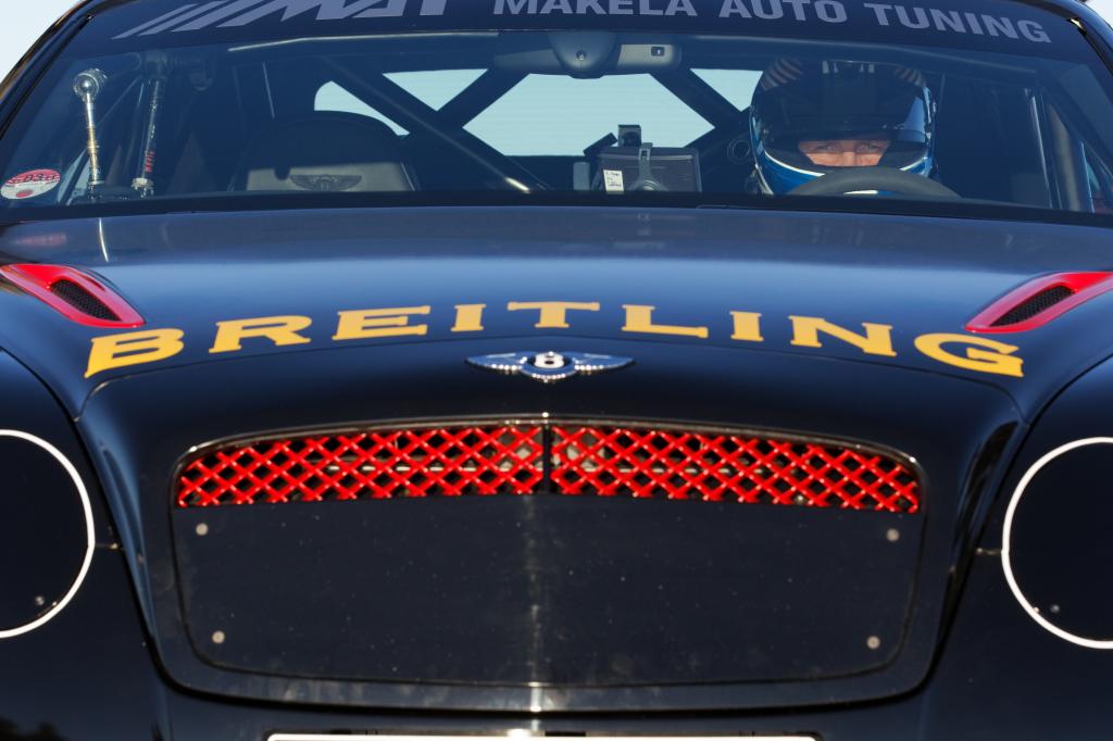 Bentley Continental Supersports auf Rekordfahrt.