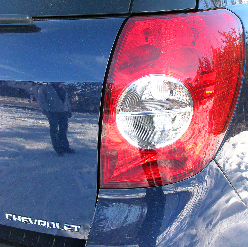 Chevrolet Captiva: Moderne Leuchteinheit hinten mit Markenschriftzug. 