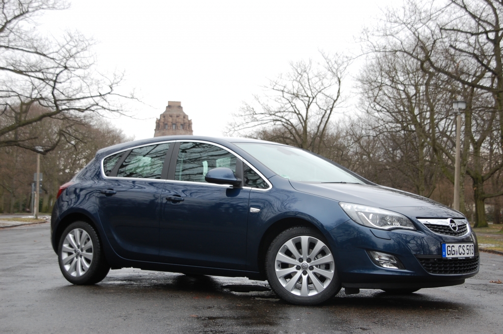 Das zweite Gesicht - Testfahrt im Opel Astra Turbo 1,4 ECOTEC Sport