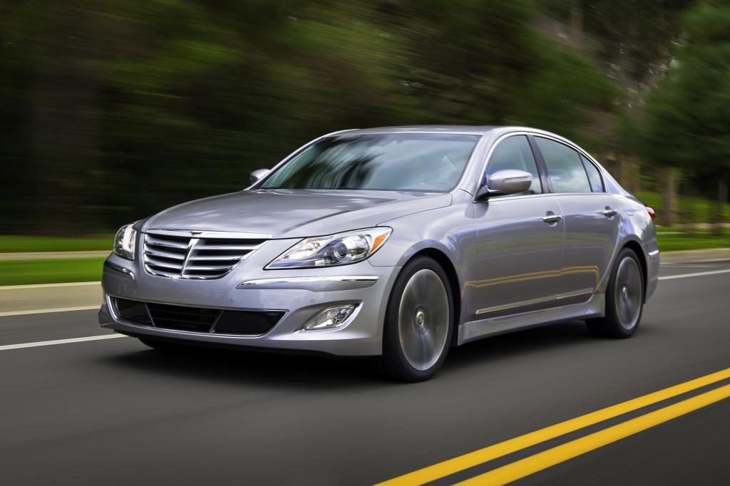 Der Hyundai Genesis wurde nach knapp drei Jahren modellgepflegt