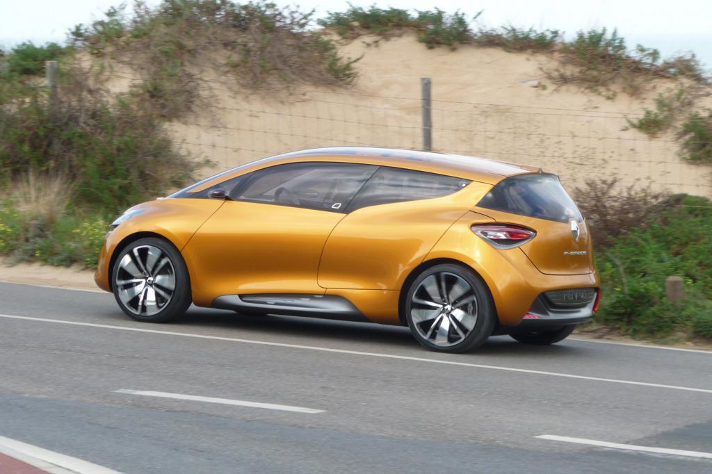 Der R-Space steht erstmals auf dem Genfer Autosalon