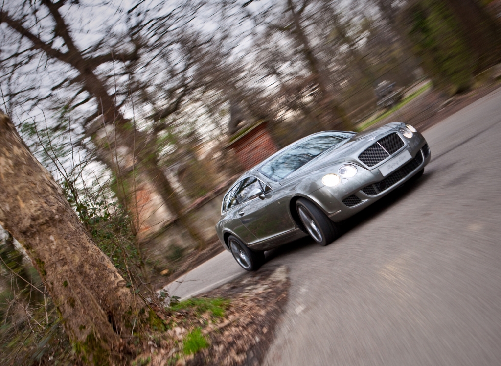 Der große Wagen: Touring Superleggera Bentley Continental Flying Star