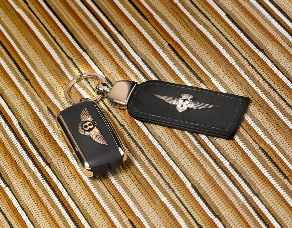 Der große Wagen: Touring Superleggera Bentley Continental Flying Star