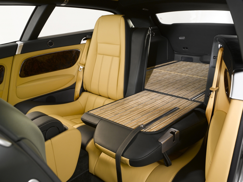 Der große Wagen: Touring Superleggera Bentley Continental Flying Star