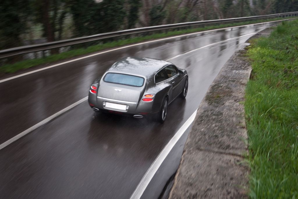 Der große Wagen: Touring Superleggera Bentley Continental Flying Star