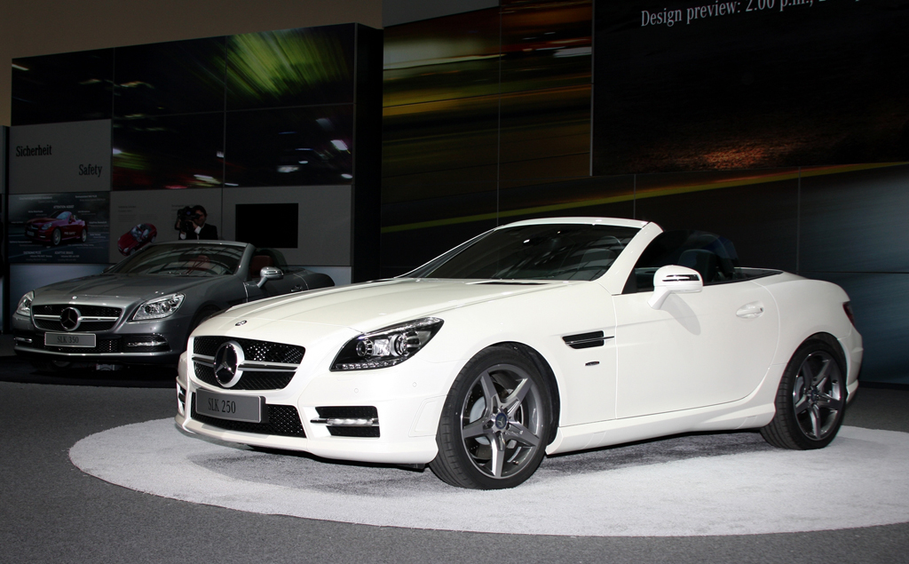 Dreierlei statt Einerlei: Neuer Mercedes SLK kommt deutlich markanter daher