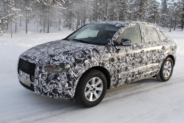 Erwischt: Erlkönig Audi Q3 – Prototyp unter Vollschutz