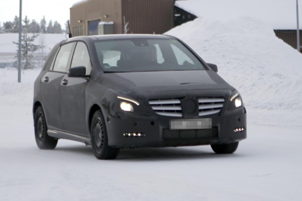 Erwischt: Erlkönig Mercedes-Benz B-Klasse auf deutschen Straßen