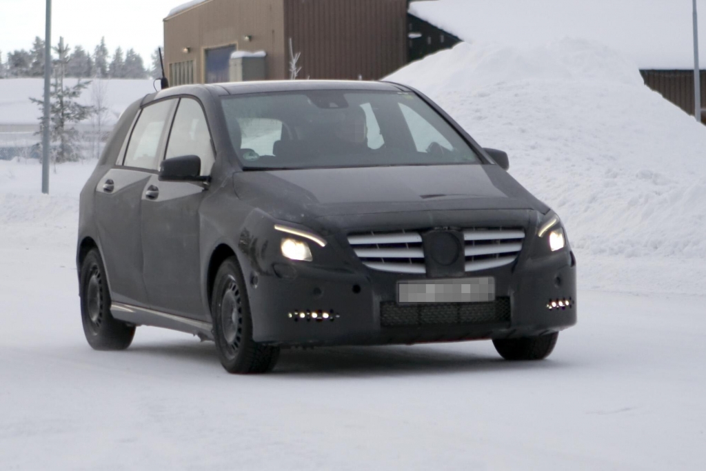 Erwischt: Erlkönig Mercedes-Benz B-Klasse auf deutschen Straßen