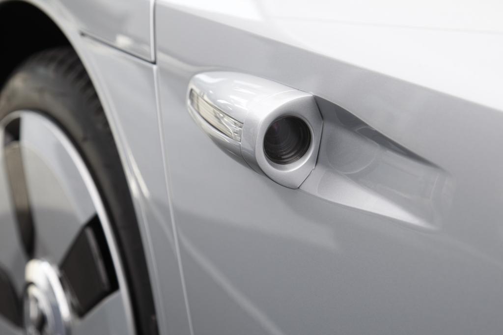 Fahrbericht XL-1: Ein-Liter-Auto wird bei 160 km/h eingebremst