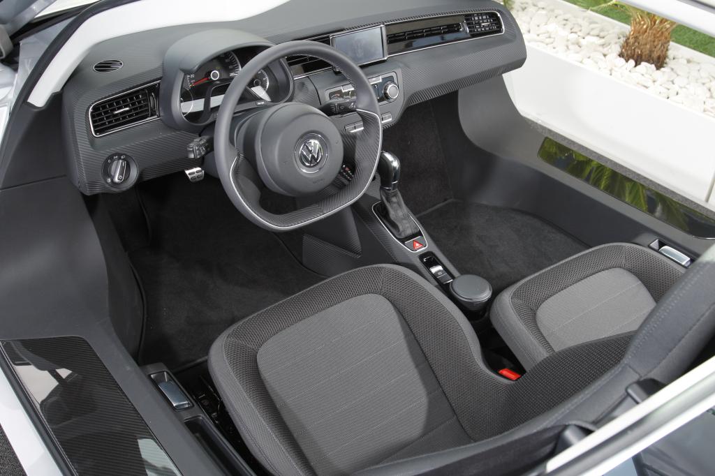 Fahrbericht XL-1: Ein-Liter-Auto wird bei 160 km/h eingebremst