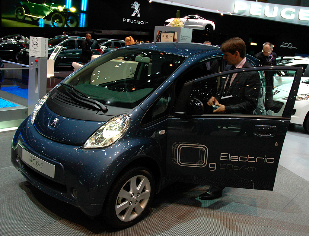 Kleiner Franzosen-Stromer: Peugeot iOn.