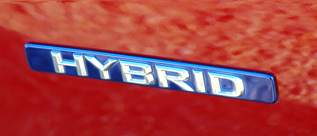 Lexus CT 200h: Antriebskennung an der Seite.