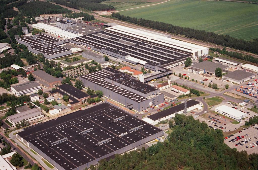 Luftaufnahme vom Daimler-Werk Ludwigsfelde.