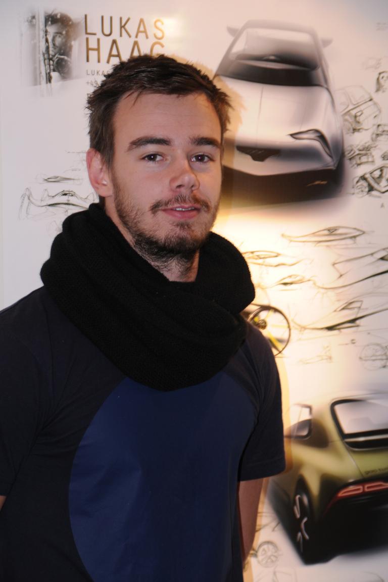 Lukas Haags und sein China-Auto mit Panda-Gesicht