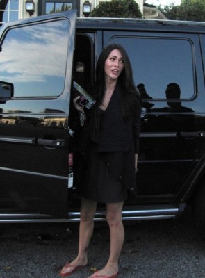 Megan Fox unterwegs mit ihrem Auto, Foto: Celebrity Cars