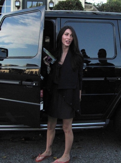 Megan Fox unterwegs mit ihrem Auto, Foto: Celebrity Cars