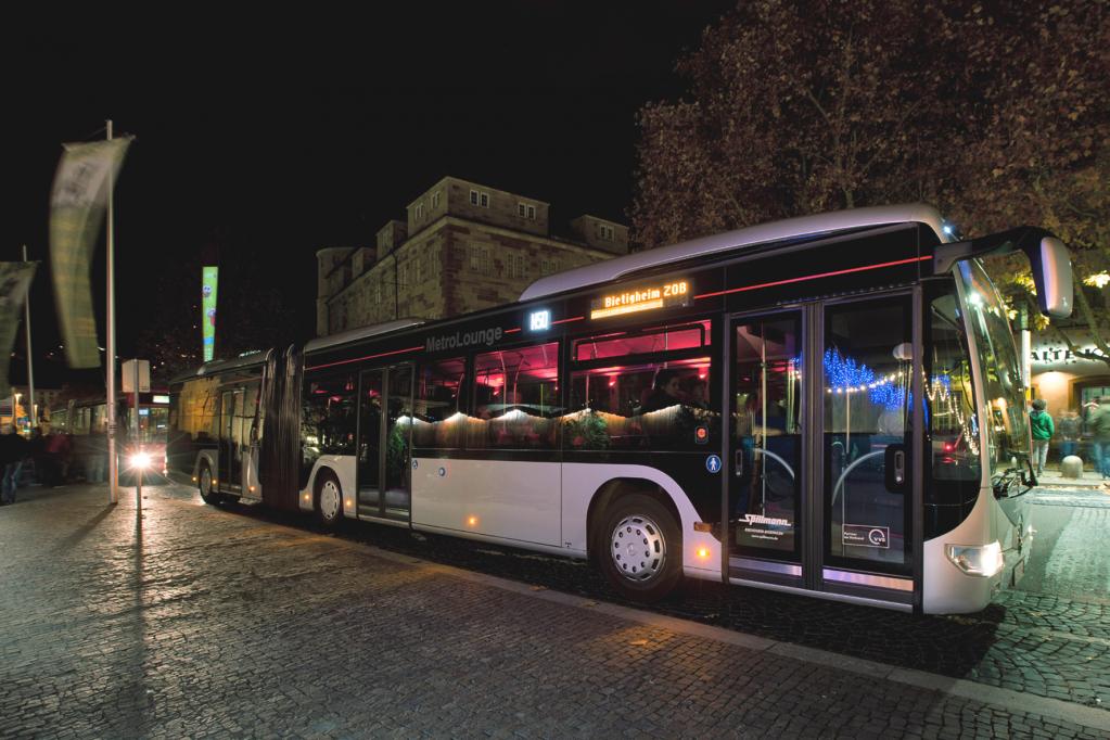 Mercedes: 300 Busse für Singapur 
