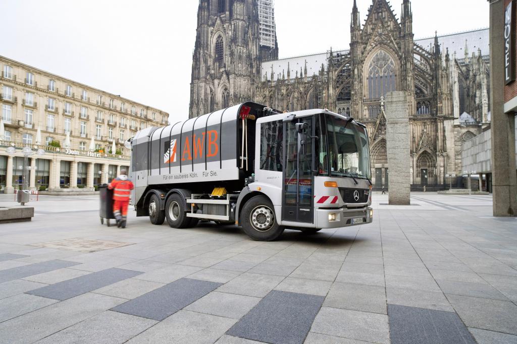 Mercedes-Benz Econic.