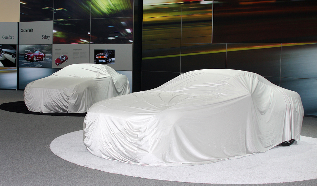 Mercedes SLK: Vor der Enthüllung bei der Weltpremiere. 