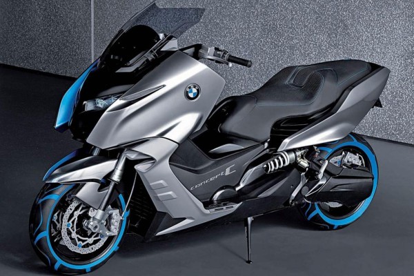 Motorräder Dortmund 2011:  Mut zur Größe 