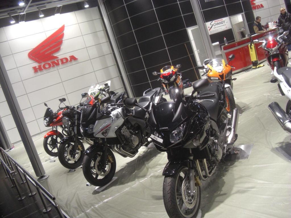 Motorrad Messe Leipzig 2011: Premierenfeuerwerk mit Showspektakel