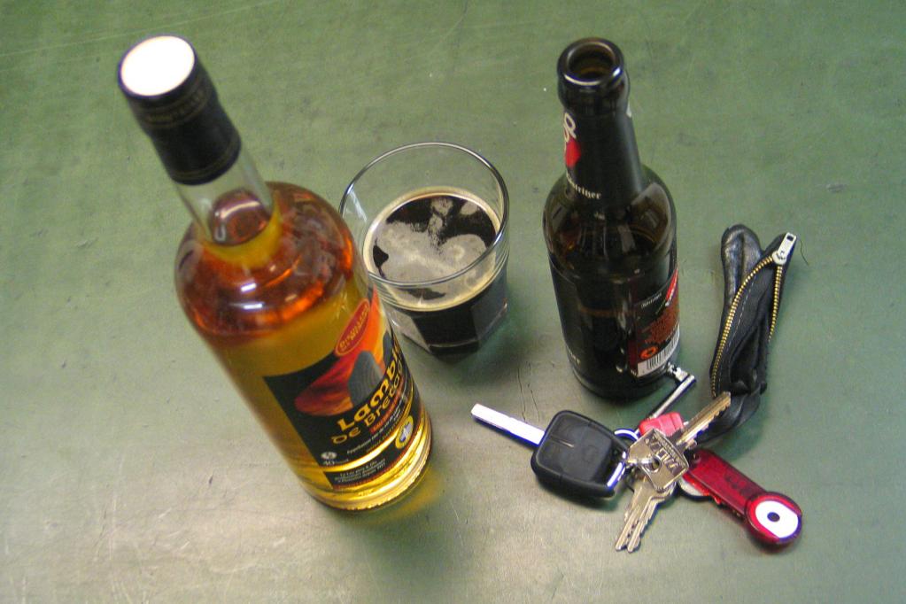 Nach dem Genuss von Alkohol muss das Auto in jedem Fall stehen bleiben. 